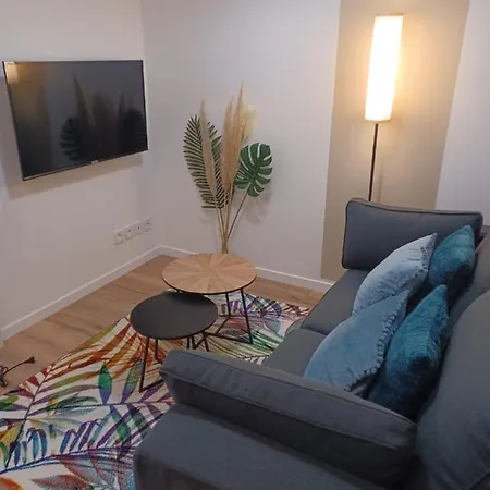 Apartment : Superbe Studio Refait A Neuf